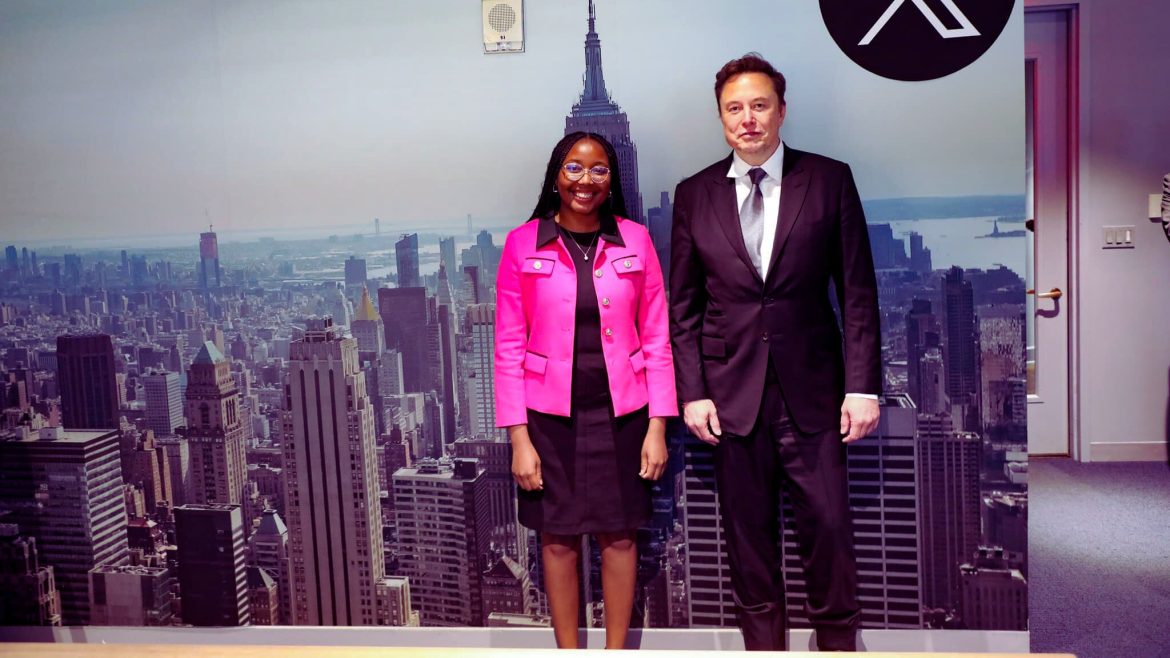 CRAN reviews 1,180 public submissions on Starlink licence application